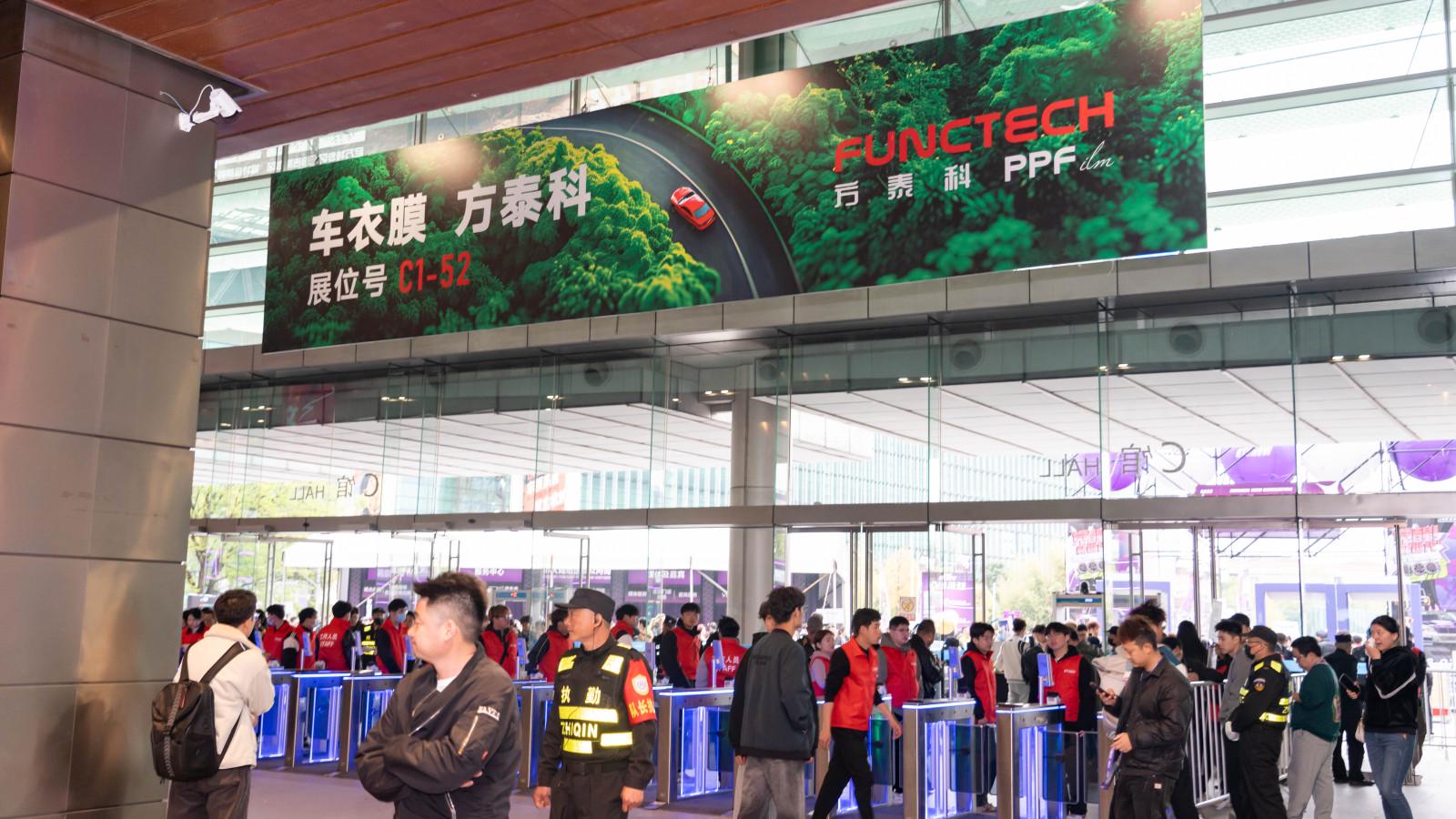 苏州GT Show落幕：改装狂欢背后，方泰科隐形车衣是真需求还是智商税？
