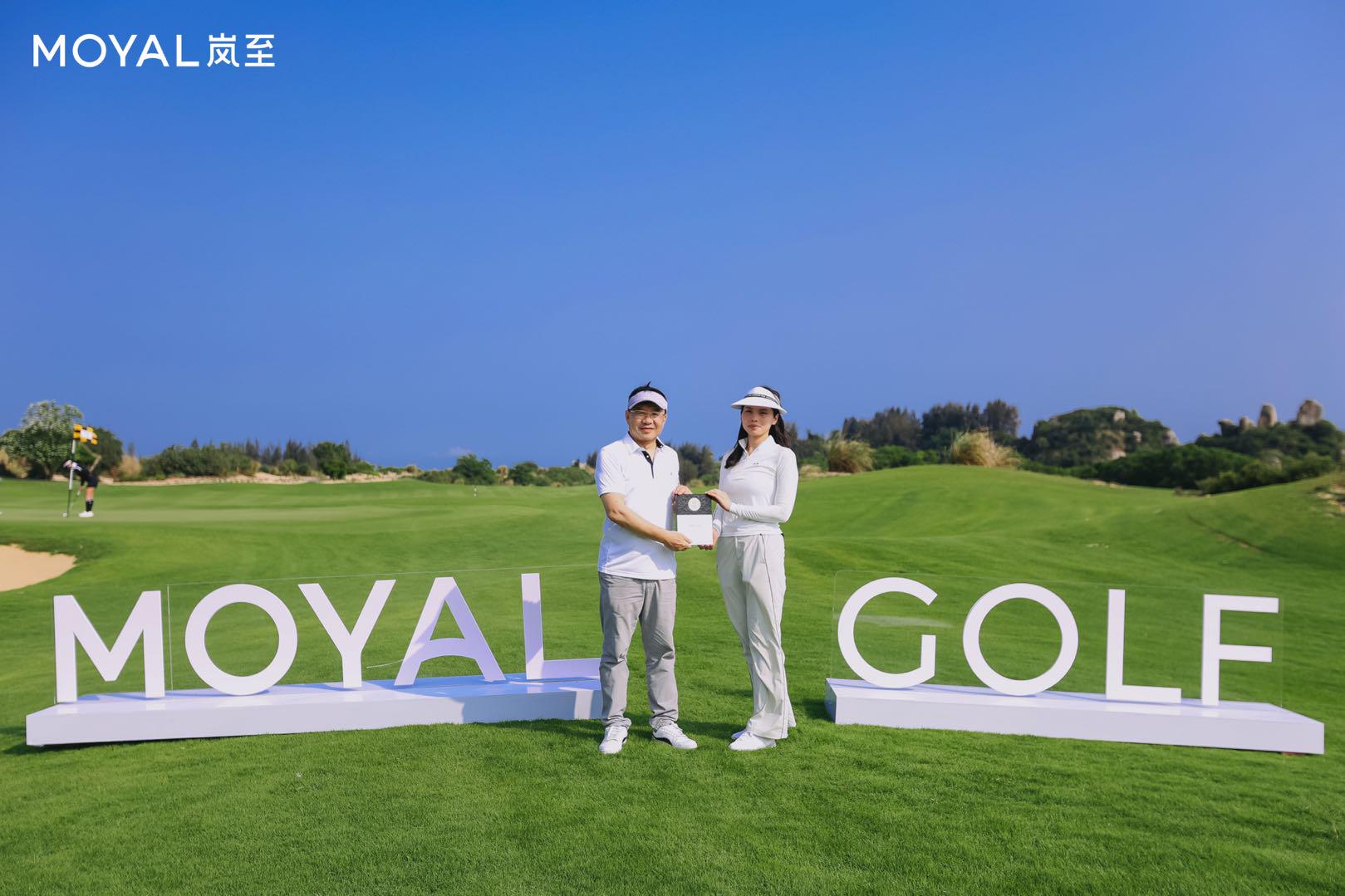 MOYAL岚至与高尔夫球会合作